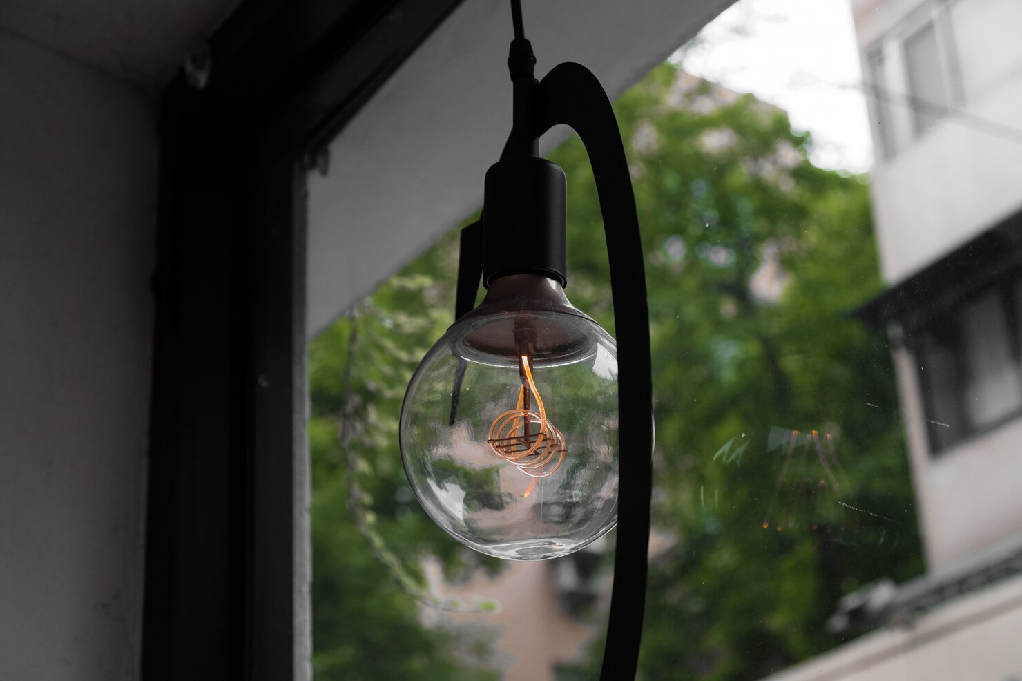 Mengetahui 6 Jenis-Jenis Lampu, fungsi dan Tips Memilih Lampu yang Sesuai Kebutuhan Anda