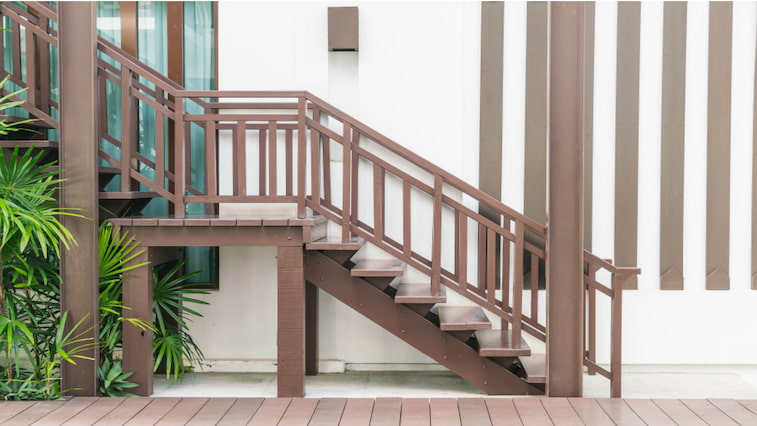 Model Railing Tangga Besi Hollow: Solusi Elegan & Kokoh untuk Keamanan Rumah Modern