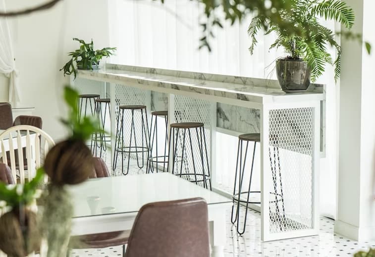 Desain Ruko dengan Furnitur yang Estetik